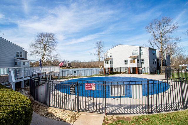 2414 Lake Park Road 3302, Lexington, KY 40502