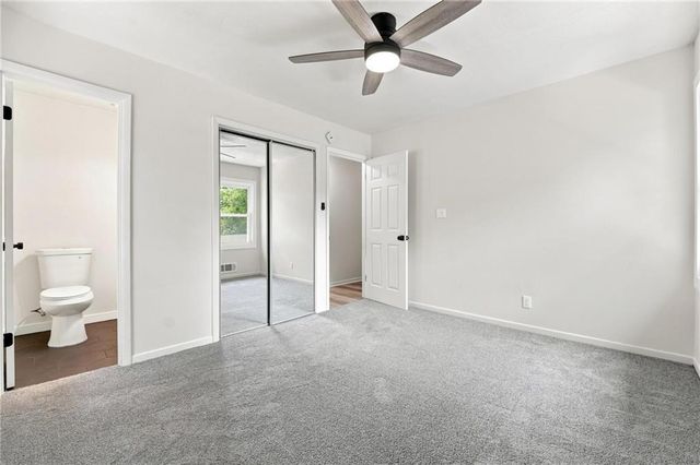 8812 W 72nd Street, Overland Park, KS 66204