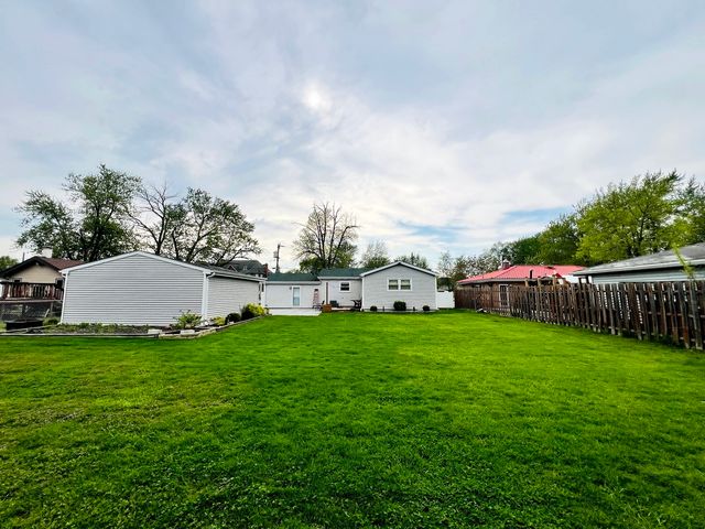 8605 Leclaire Avenue, Burbank, IL 60459