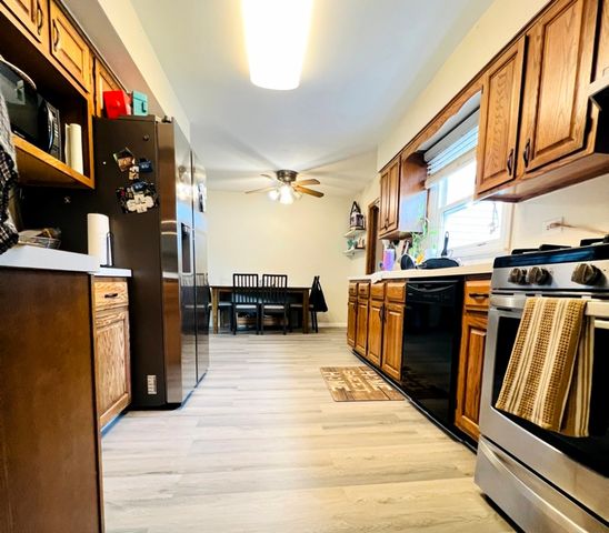 8605 Leclaire Avenue, Burbank, IL 60459