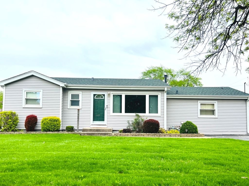 8605 Leclaire Avenue, Burbank, IL 60459