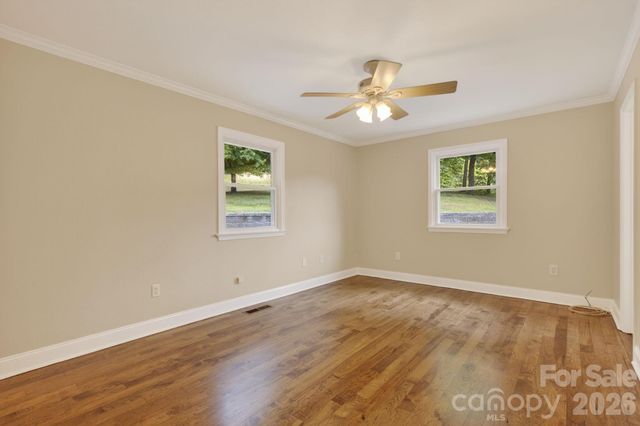 97 Whippoorwill Lane, Fairview, NC 28730
