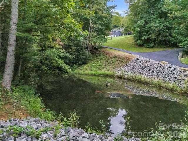97 Whippoorwill Lane, Fairview, NC 28730
