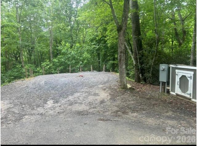 97 Whippoorwill Lane, Fairview, NC 28730