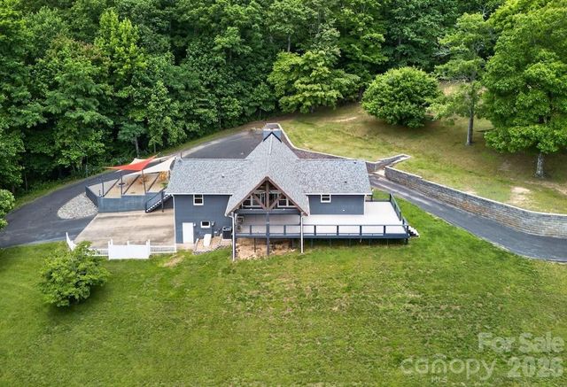 97 Whippoorwill Lane, Fairview, NC 28730