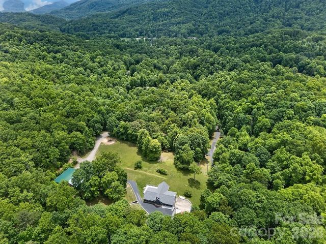 97 Whippoorwill Lane, Fairview, NC 28730