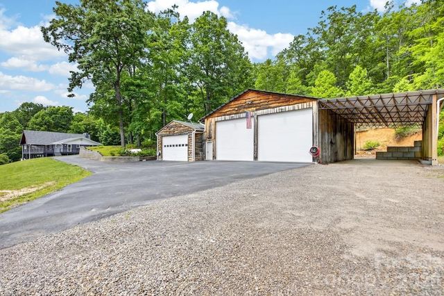 97 Whippoorwill Lane, Fairview, NC 28730