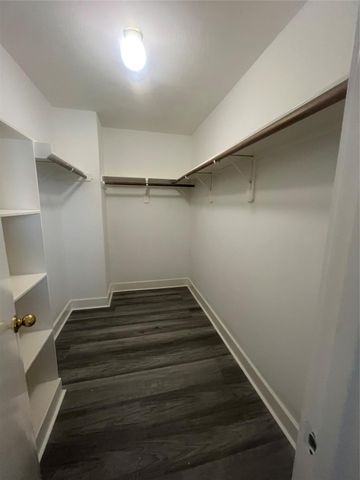 11809 Longwood Garden Way, Houston, TX 77047