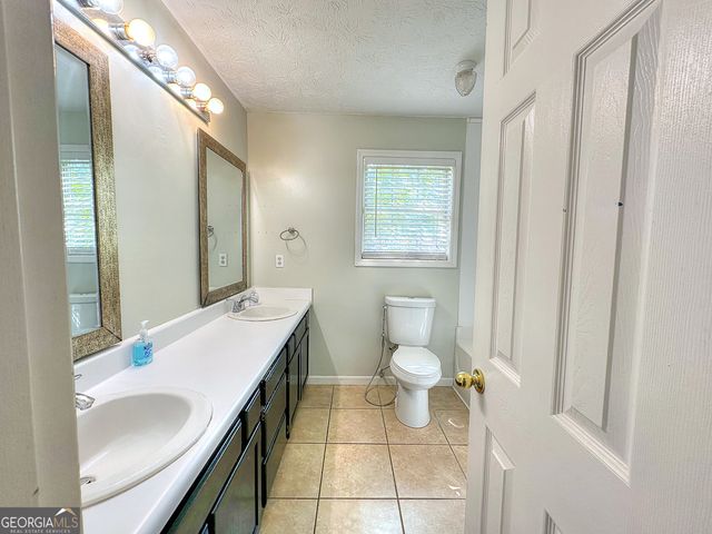 109 Ridgefield Drive, Lagrange, GA 30241