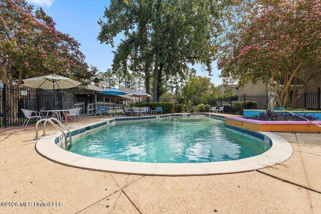 1012 Bayridge Drive, Jackson, MS 39211