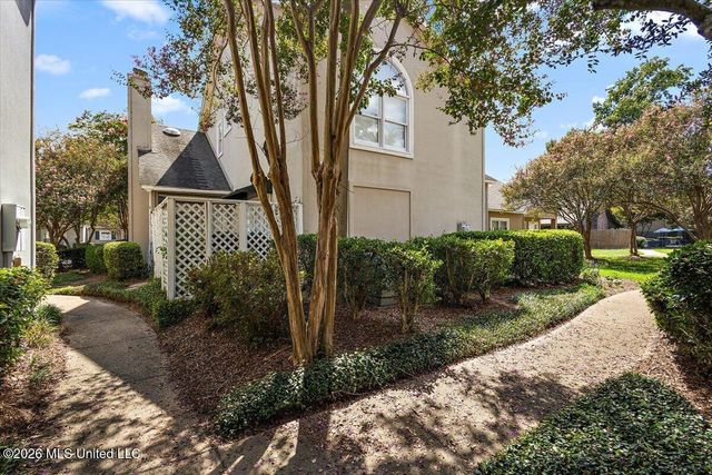 1012 Bayridge Drive, Jackson, MS 39211