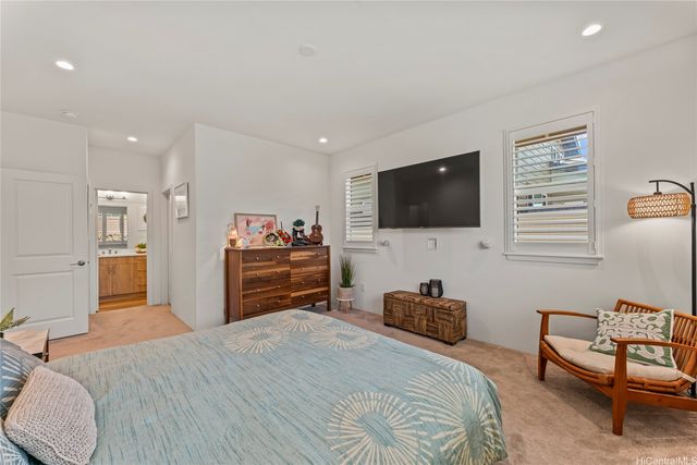 94-1120 Kainaliu Street, Waipahu, HI 96797
