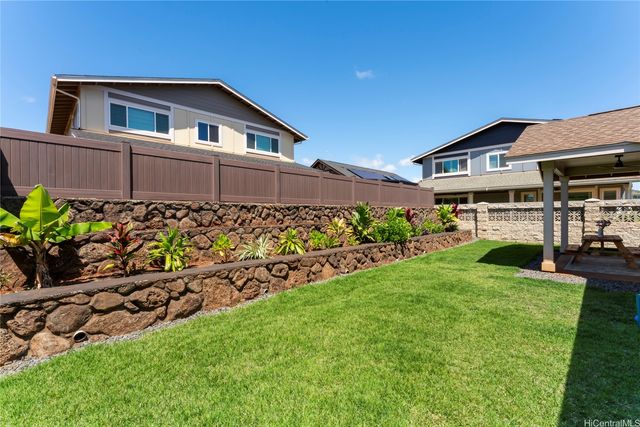 94-1120 Kainaliu Street, Waipahu, HI 96797