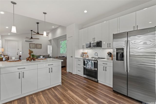 94-1120 Kainaliu Street, Waipahu, HI 96797