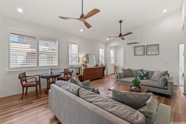 94-1120 Kainaliu Street, Waipahu, HI 96797