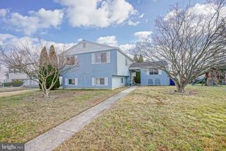 220 COLLEGE DR, Pemberton, NJ 08068