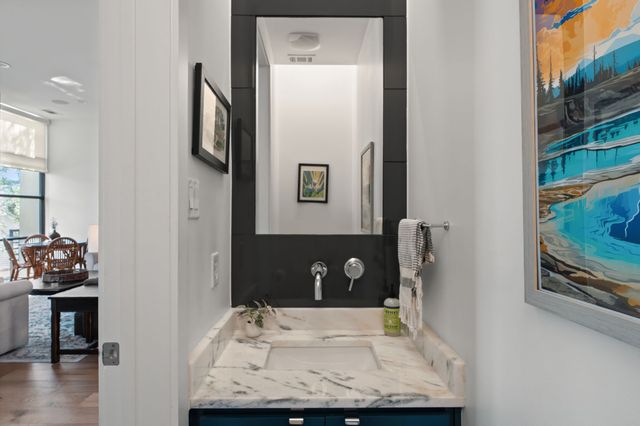 1906 Euclid Avenue C, Dallas, TX 75206