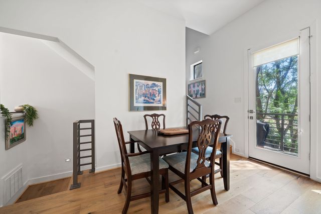 1906 Euclid Avenue C, Dallas, TX 75206