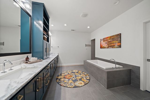 1906 Euclid Avenue C, Dallas, TX 75206