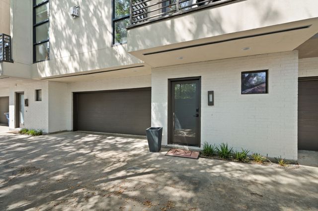 1906 Euclid Avenue C, Dallas, TX 75206