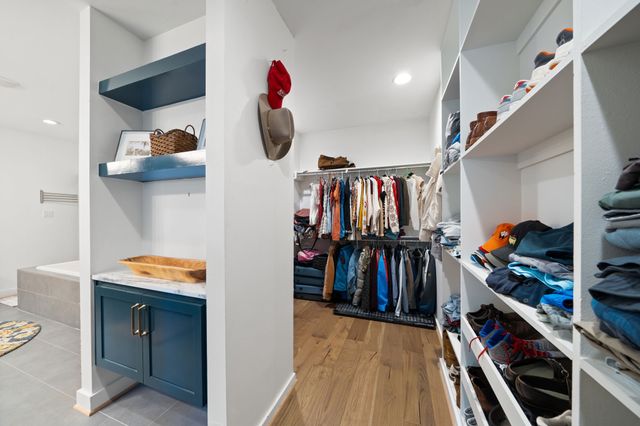 1906 Euclid Avenue C, Dallas, TX 75206