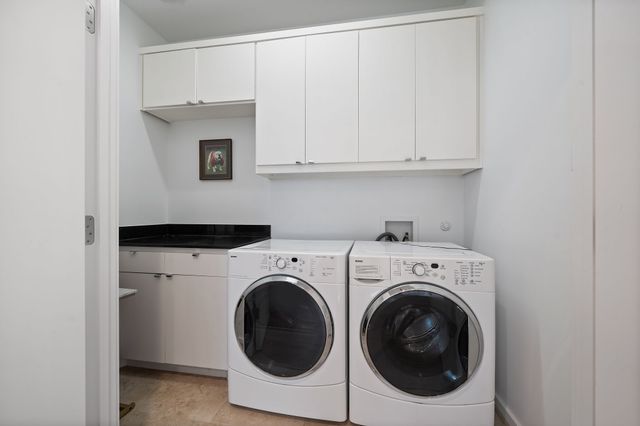 1906 Euclid Avenue C, Dallas, TX 75206