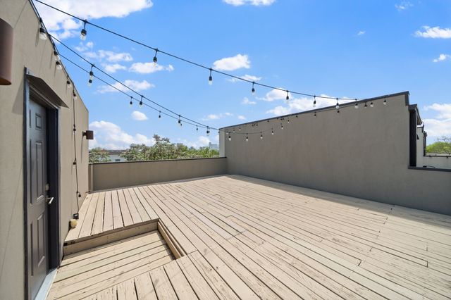 1906 Euclid Avenue C, Dallas, TX 75206