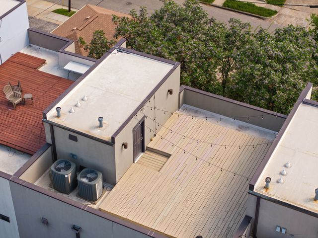 1906 Euclid Avenue C, Dallas, TX 75206