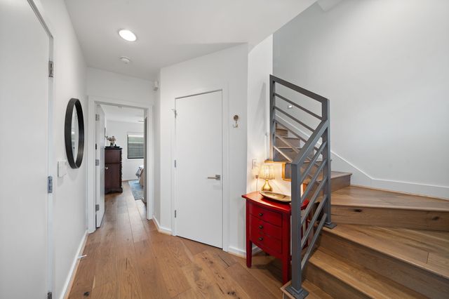 1906 Euclid Avenue C, Dallas, TX 75206