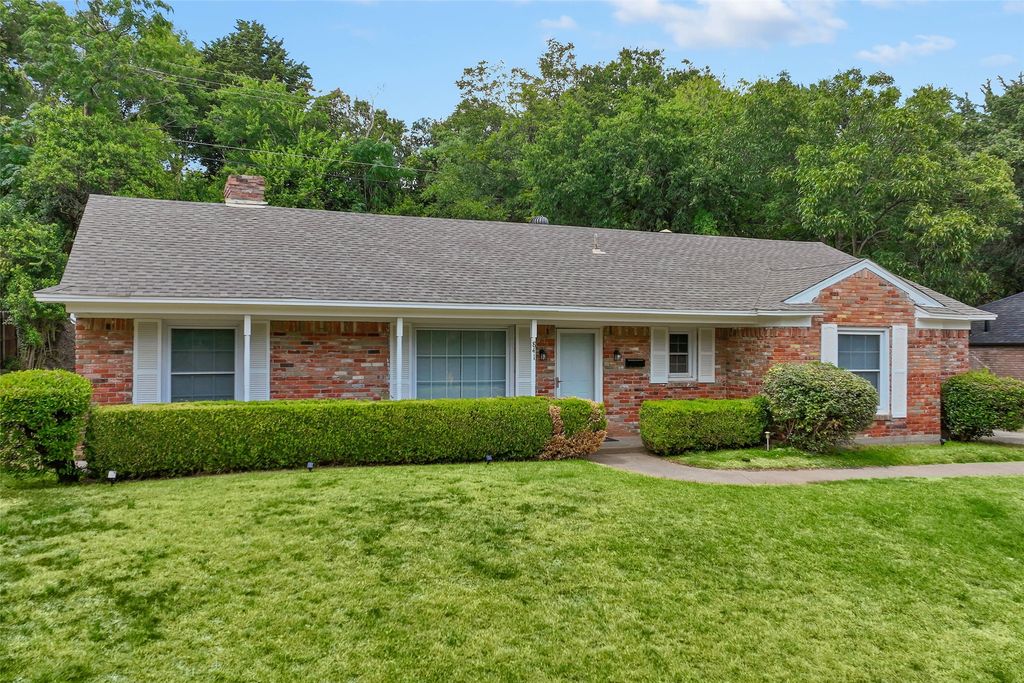 841 Brookwood Drive, Dallas, TX 75224