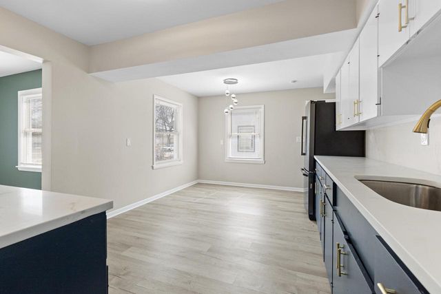 4459 S New York AVENUE, Saint Francis, WI 53235