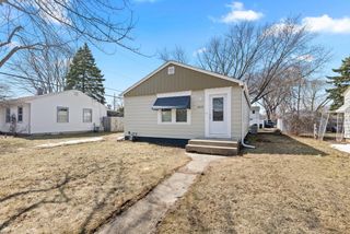 4459 S New York AVENUE, Saint Francis, WI 53235