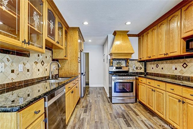 1726 N Oak Knoll C, Anaheim, CA 92807