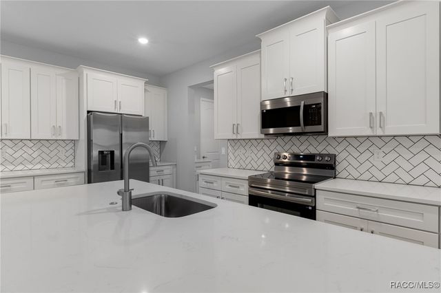 1215 E Getty Lane, Hernando, FL 34442