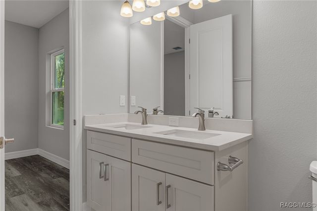 1215 E Getty Lane, Hernando, FL 34442