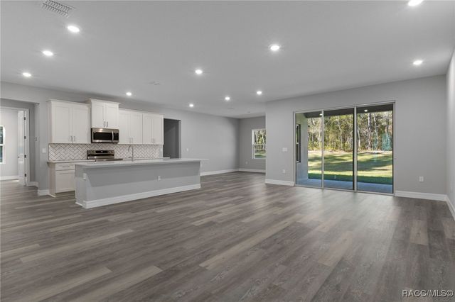 1215 E Getty Lane, Hernando, FL 34442