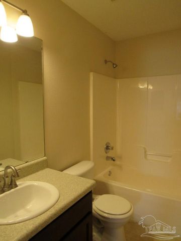 3766 Landon Ct, Gulf Breeze, FL 32563