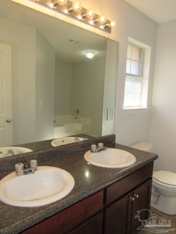 3766 Landon Ct, Gulf Breeze, FL 32563