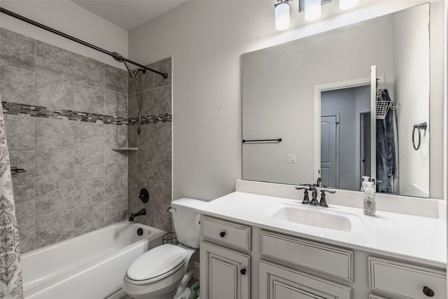 532 Waterloo Drive, Lewisville, TX 75067