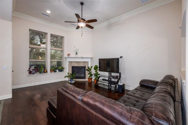 532 Waterloo Drive, Lewisville, TX 75067