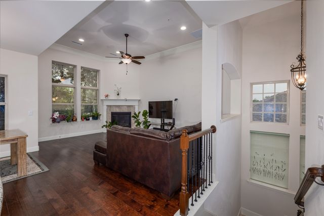 532 Waterloo Drive, Lewisville, TX 75067