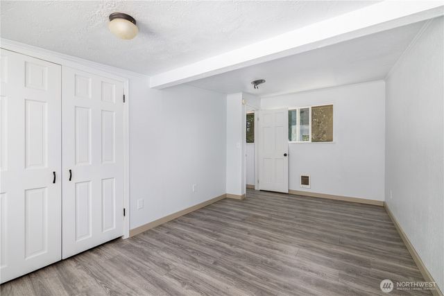 301 E Lakeshore Drive W, Shelton, WA 98584