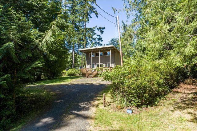 301 E Lakeshore Drive W, Shelton, WA 98584