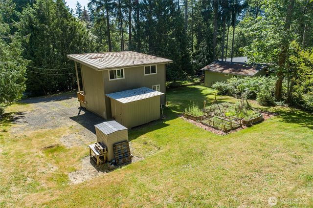 301 E Lakeshore Drive W, Shelton, WA 98584