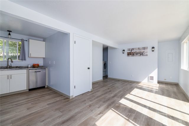 301 E Lakeshore Drive W, Shelton, WA 98584