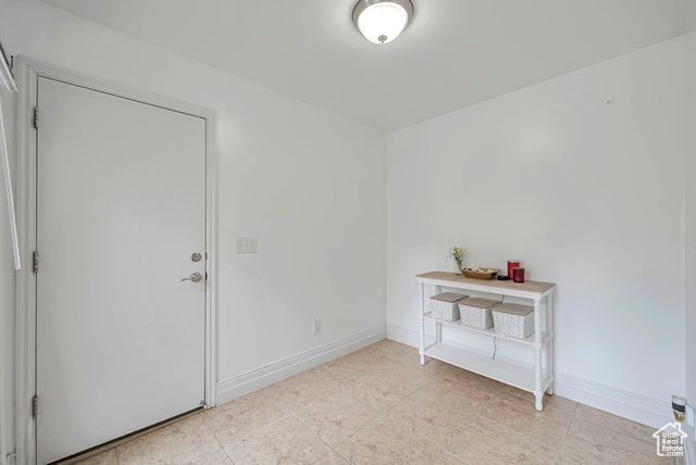 4911 W CALTON LN, South Jordan, UT 84095