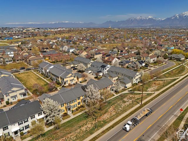 4911 W CALTON LN, South Jordan, UT 84095