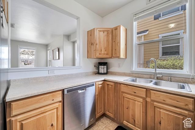 4911 W CALTON LN, South Jordan, UT 84095