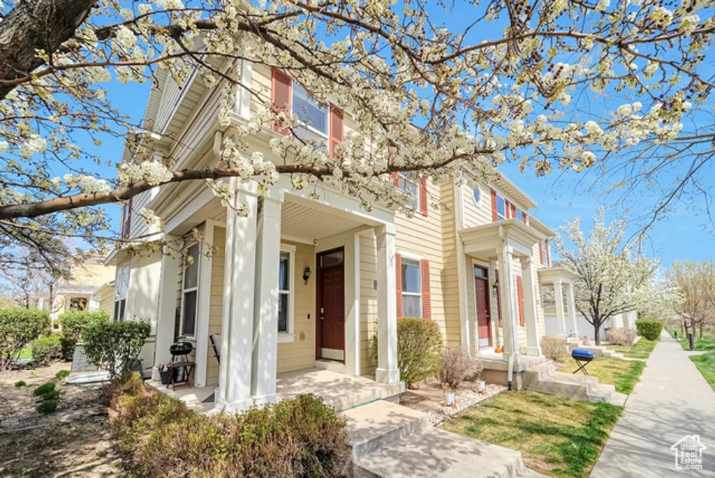 4911 W CALTON LN, South Jordan, UT 84095