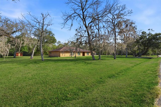 436 County Road 502a, Sweeny, TX 77480